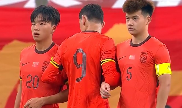 5-0！3-0！韩国+日本大胜登顶，还帮中国队一把，出线形势大反转